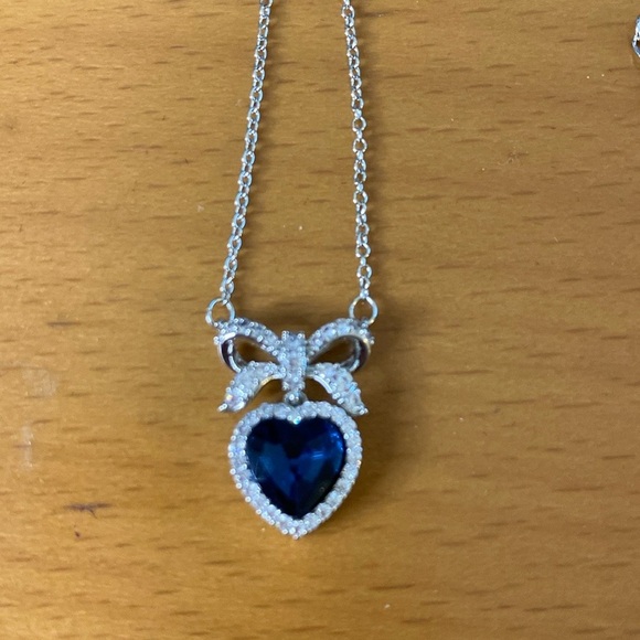 Sterling Silver Overlay Swarovski Crystal Pendent Necklace New - Picture 2 of 6